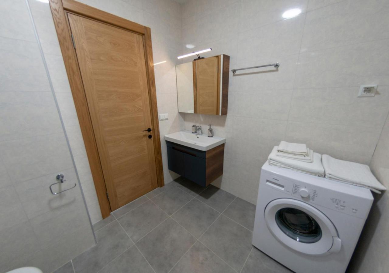 Season Suite Apart-Hotel Batumi Exterior foto